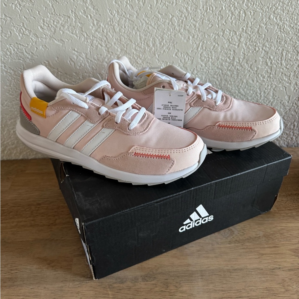 Adidas retro run pink/white women’s size 7